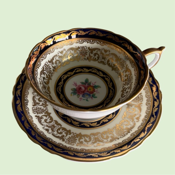 PARAGON teacup and saucer - Picture 1 of 3